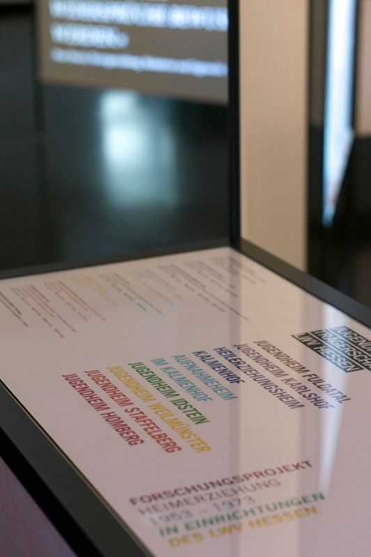 Exhibition concept and design for travelling exhibition ”Heimerziehung 1953–1973“, Landeswohlfahrtsverband Hessen (2012) | © Gabriele Götz